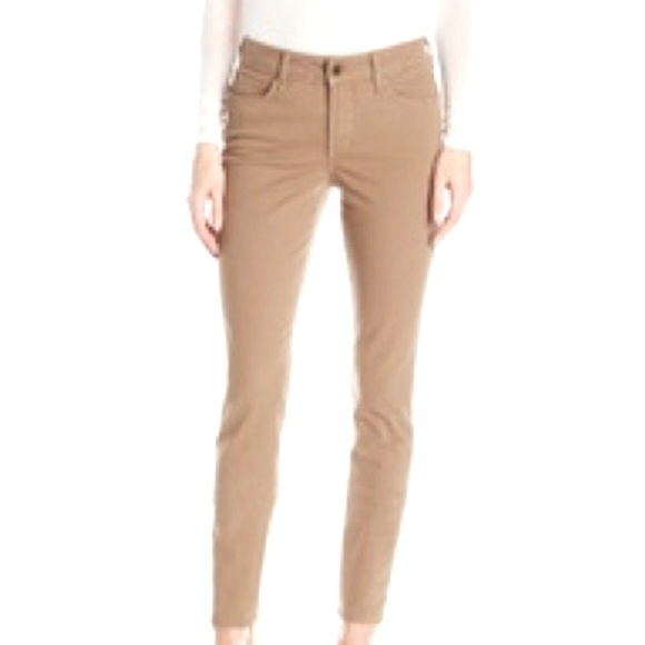 💥EUC💥 NYDJ Very Slimming Alina Jeans - a Summer Staple! Light Khaki / Sz 6✨✨✨ - Picture 1 of 9